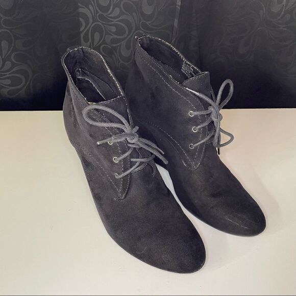 Black Wedge Lace Up Booties size 7 - Picture 10 of 10
